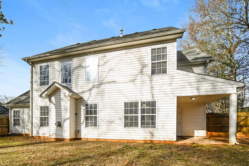 2,125/Mo, 859 Betsy Ross Trail Hampton, GA 30228 Rear View