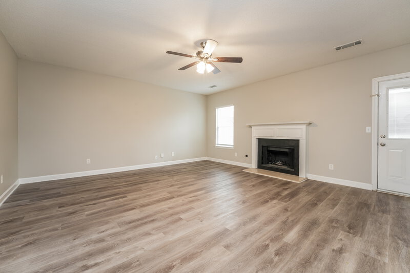 2,920/Mo, 1452 Shelnut Ct Hampton, GA 30228 Living Room View