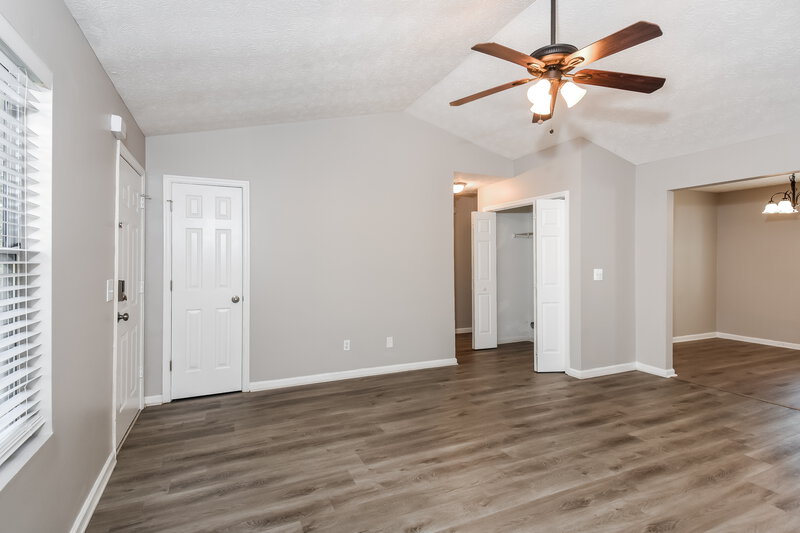 1,920/Mo, 169 Bentley Pkwy Woodstock, GA 30188 Main Bedroom View 2