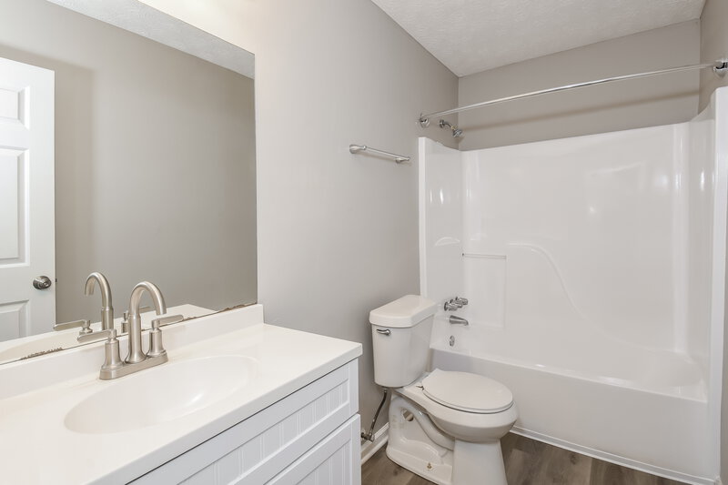 1,920/Mo, 169 Bentley Pkwy Woodstock, GA 30188 Bathroom View