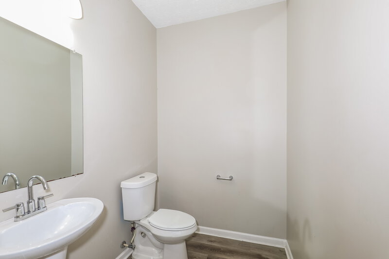 1,800/Mo, 145 Prescott Ct Newnan, GA 30265 Bathroom View