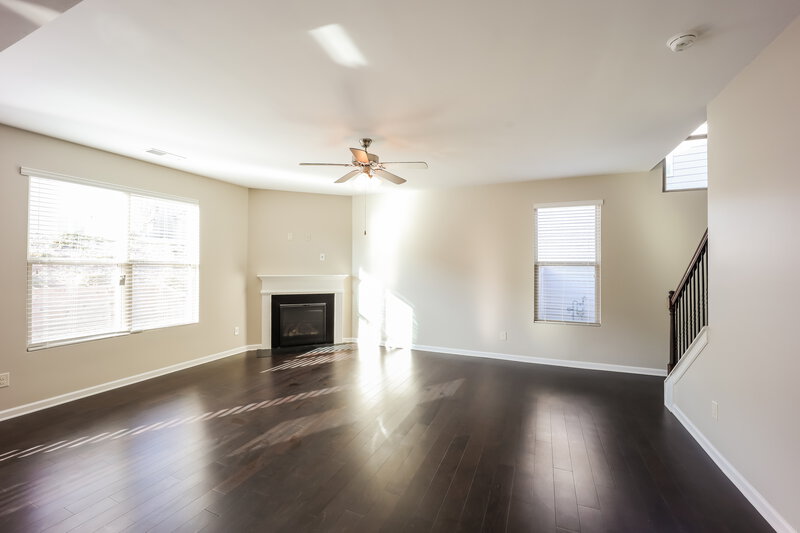 3,150/Mo, 5259 Cantbury Way Atlanta, GA 30349 Living Room View