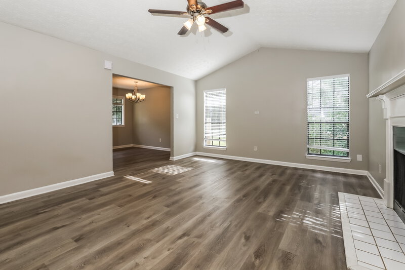 3,430/Mo, 527 Brookfield Way Jonesboro, GA 30238 Living Room View 3