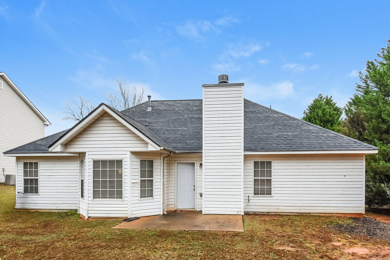 1,820/Mo, 180 Creekview Blvd Covington, GA 30016 Rear View 2