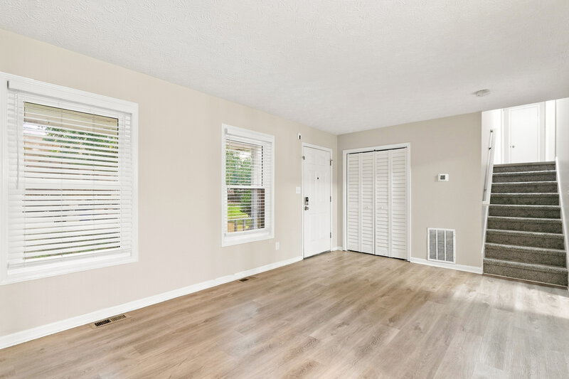 2,360/Mo, 206 Morgans Turn Peachtree City, GA 30269 Family Room View