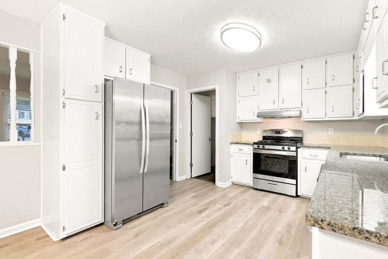 2,360/Mo, 206 Morgans Turn Peachtree City, GA 30269 Kitchen View 2