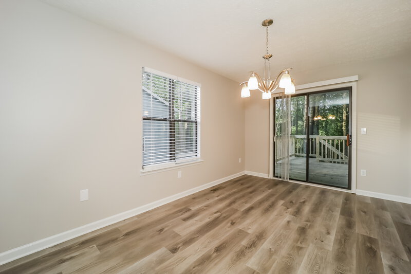 2,045/Mo, 6824 Creekwood Dr Douglasville, GA 30135 Dining Room View 2