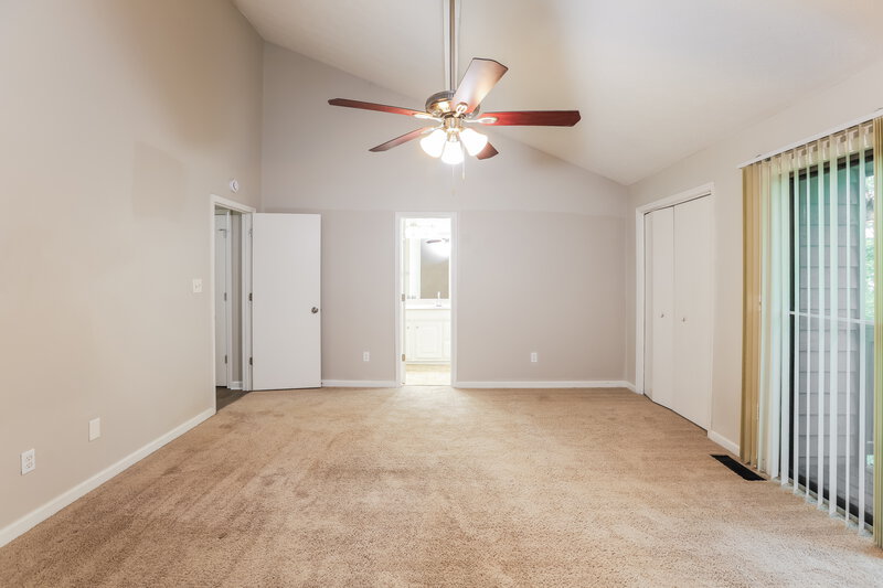 2,125/Mo, 6824 Creekwood Dr Douglasville, GA 30135 Main Bedroom View