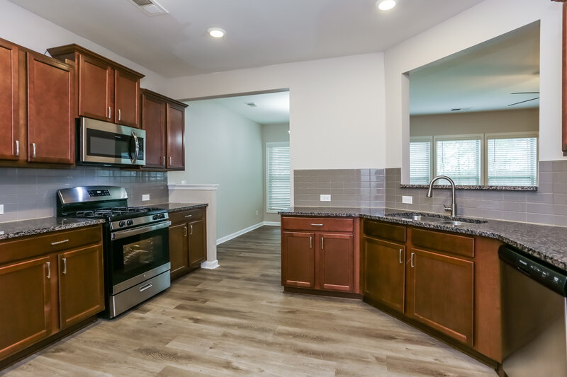 2,335/Mo, 3232 Baylor Cir McDonough, GA 30253 Kitchen View