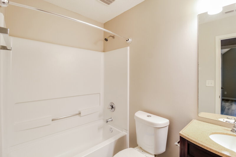 2,060/Mo, 2362 Rambling Way Lithonia, GA 30058 Bathroom View 2