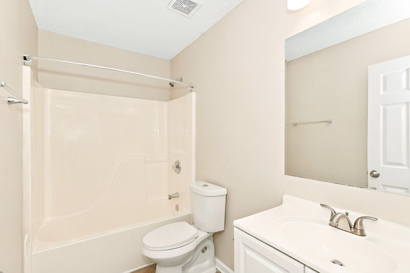 2,110/Mo, 3136 Stream View Atlanta, GA 30349 Bathroom View