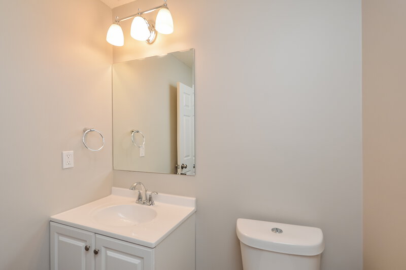 2,430/Mo, 3136 Stream View Atlanta, GA 30349 Powder Room View