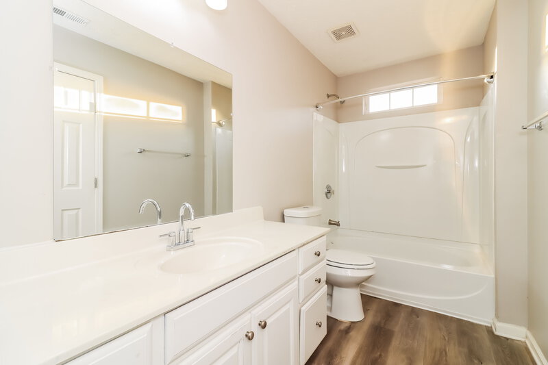 1,760/Mo, 266 Cobbler Cove Dr Dallas, GA 30132 Bathroom View