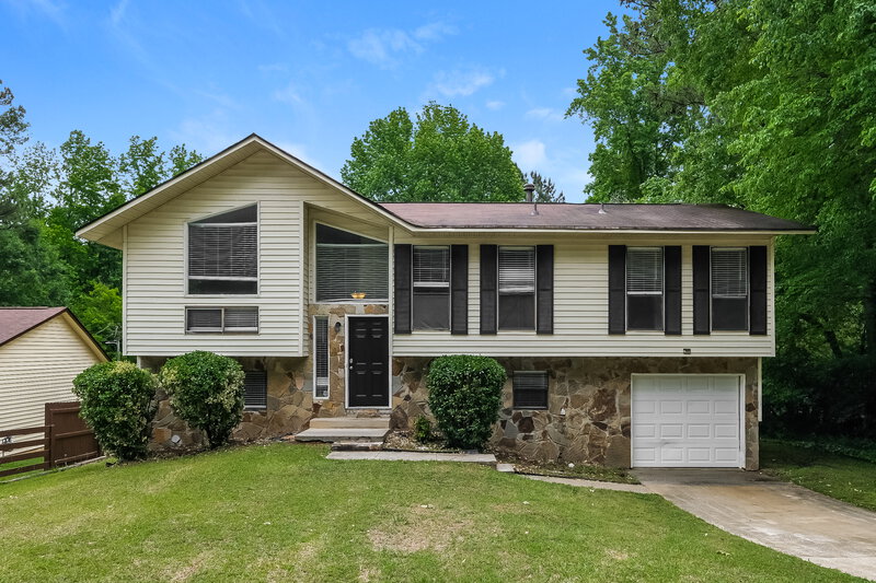 2,155/Mo, 4910 Brookstone Pkwy Ellenwood, GA 30294 External View
