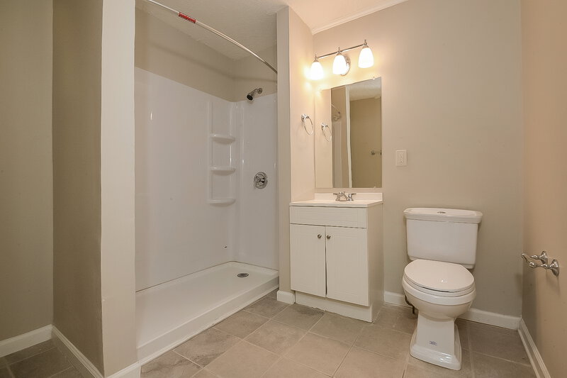 2,260/Mo, 4910 Brookstone Pkwy Ellenwood, GA 30294 Bathroom View 2