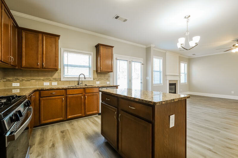 2,590/Mo, 1416 Blue Sail Ave Grayson, GA 30017 Kitchen View