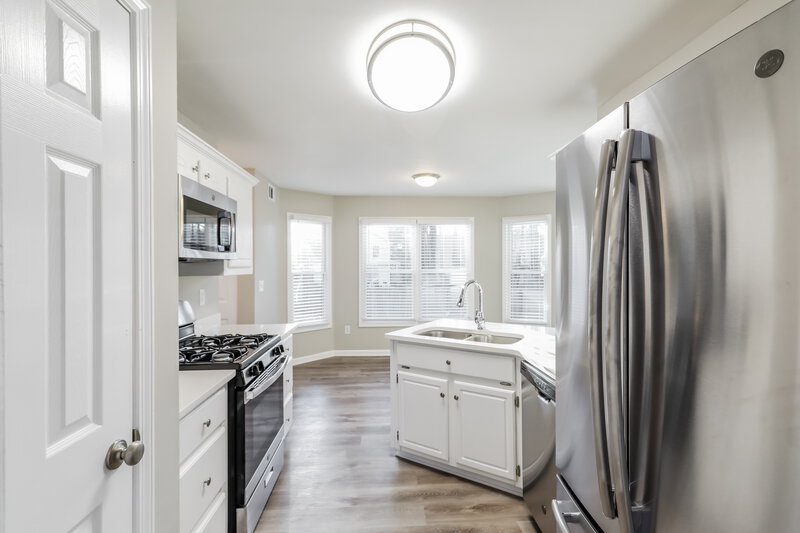 2,330/Mo, 2310 Camp Town Way Lawrenceville, GA 30044 Kitchen View