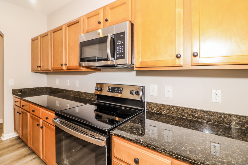 2,190/Mo, 192 Overlook Cir Canton, GA 30115 Kitchen View 3