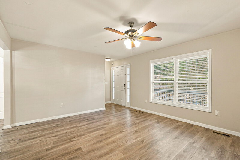 1,920/Mo, 2948 Rolling Ln Winston, GA 30187 Living Room View