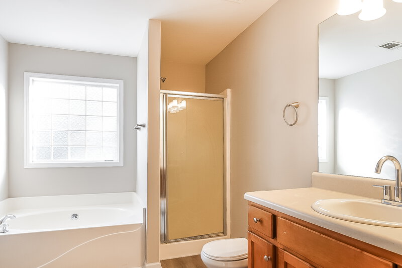 2,005/Mo, 2948 Rolling Ln Winston, GA 30187 Main Bathroom View