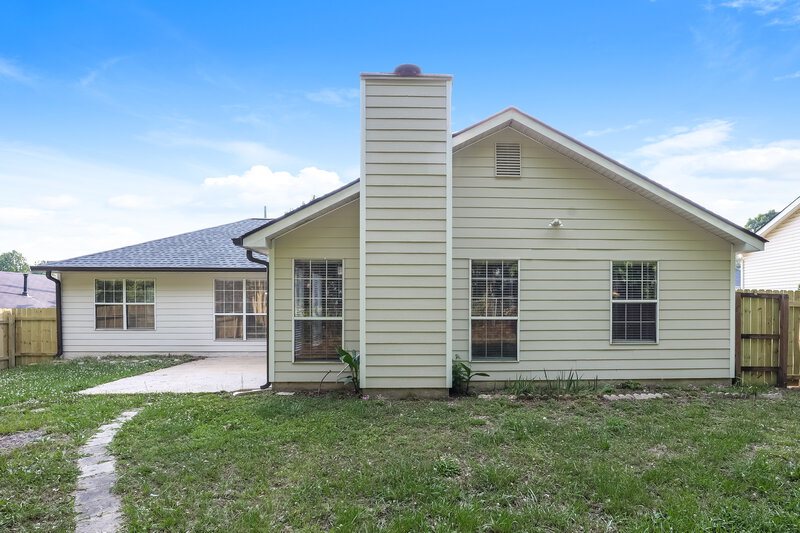 2,115/Mo, 320 Emerald Green Ct Atlanta, GA 30349 Rear View