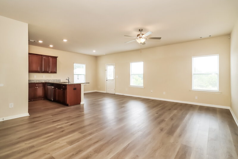 1,760/Mo, 128 Innis Brook Cir Cartersville, GA 30120 Living Room View
