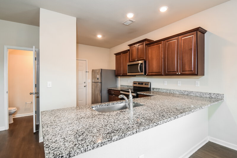 2,400/Mo, 128 Innis Brook Cir Cartersville, GA 30120 Kitchen View