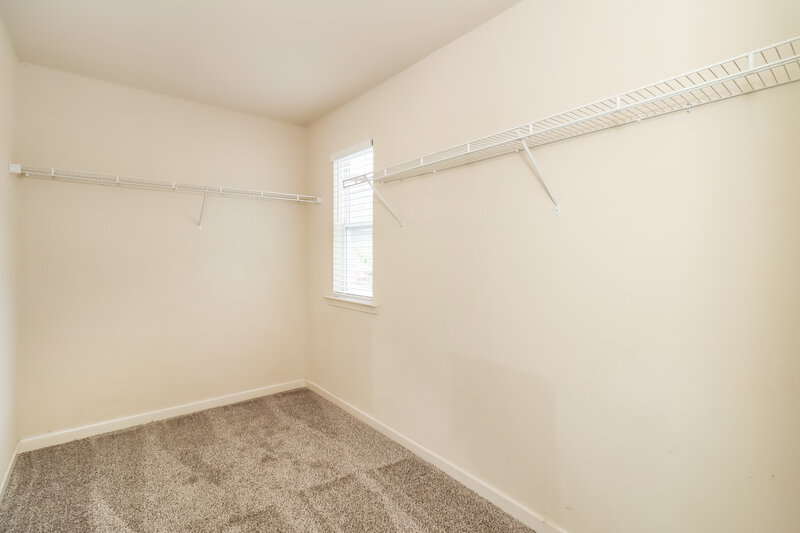 1,760/Mo, 128 Innis Brook Cir Cartersville, GA 30120 Walk In Closet View