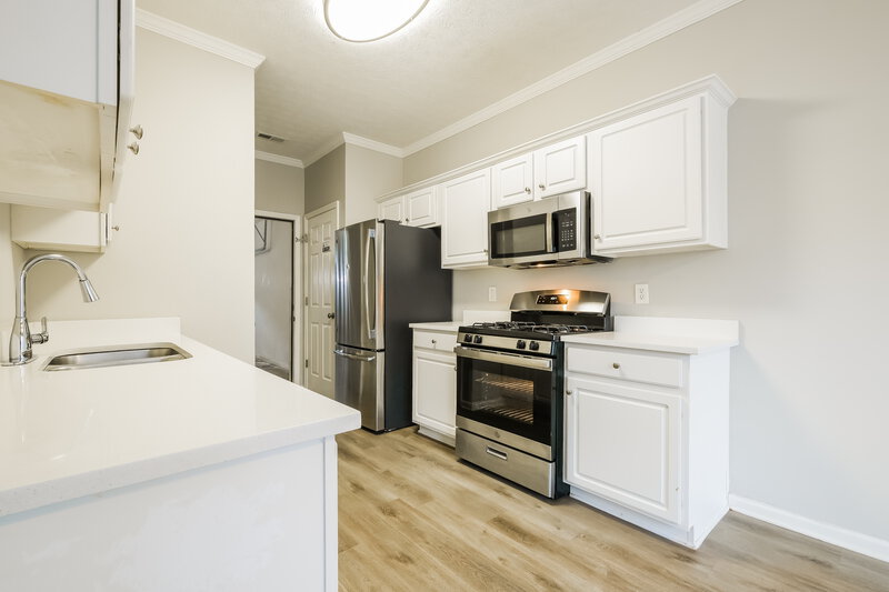 2,040/Mo, 3615 Clubside Walk Kennesaw, GA 30144 Kitchen View 2