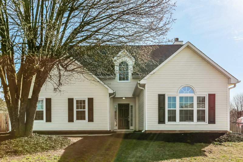 2,100/Mo, 213 Summer Hill Cir Stockbridge, GA 30281 External View