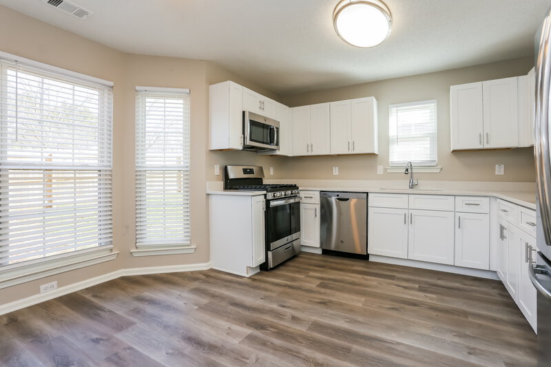 2,100/Mo, 213 Summer Hill Cir Stockbridge, GA 30281 Breakfast Nook View