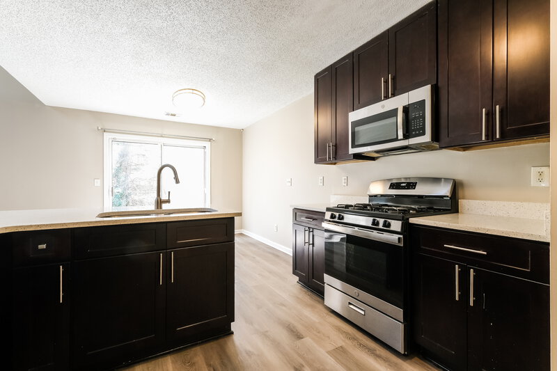 2,170/Mo, 3430 Sable Chase Ln Atlanta, GA 30349 Kitchen View 3