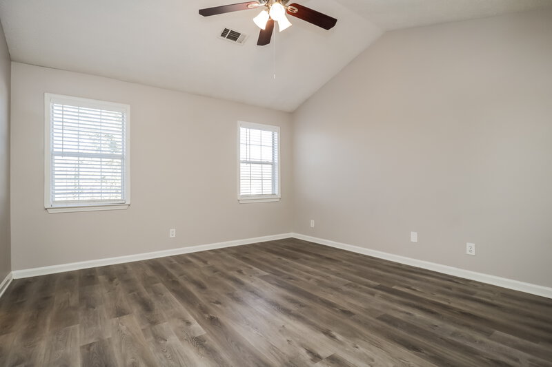 1,735/Mo, 221 Greenleaf Dr Hampton, GA 30228 Main Bedroom View 2