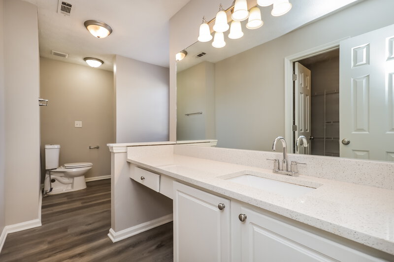 1,735/Mo, 221 Greenleaf Dr Hampton, GA 30228 Main Bathroom View