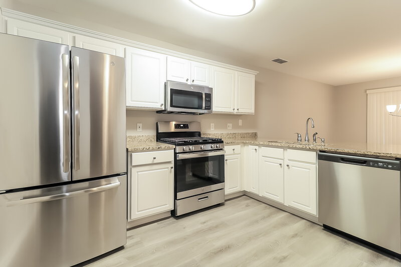 2,075/Mo, 2901 Albright Commons Kennesaw, GA 30144 Kitchen View