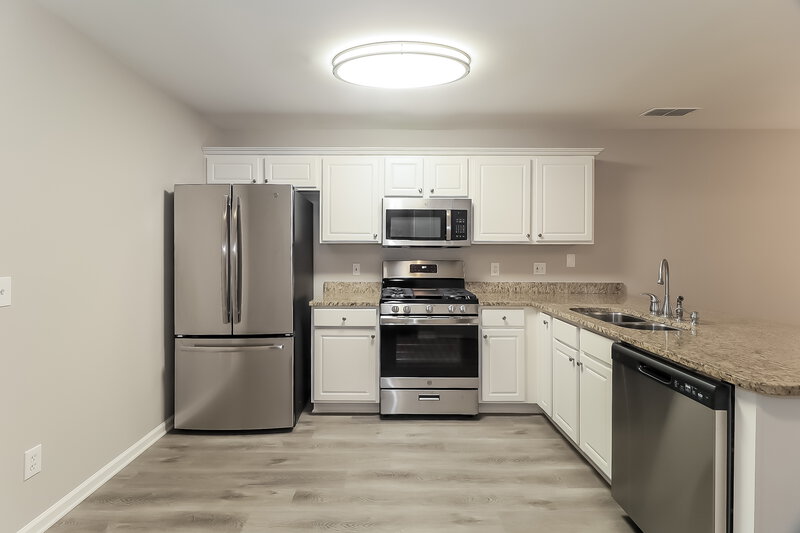 2,075/Mo, 2901 Albright Commons Kennesaw, GA 30144 Kitchen View 2
