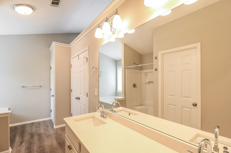 2,375/Mo, 1295 Mill Shyre Way Lawrenceville, GA 30043 Main Bathroom View 2