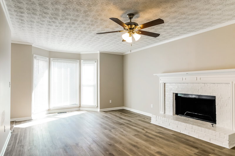 2,350/Mo, 2156 Shillings Chase Dr Kennesaw, GA 30152 Living Room View 2