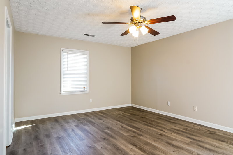 2,350/Mo, 2156 Shillings Chase Dr Kennesaw, GA 30152 Main Bedroom View