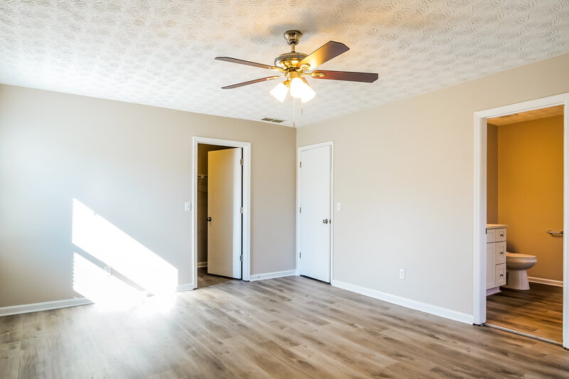 2,350/Mo, 2156 Shillings Chase Dr Kennesaw, GA 30152 Main Bedroom View 2