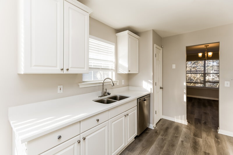 2,340/Mo, 2129 Cumberland Creek Trail SW Marietta, GA 30008 Kitchen View