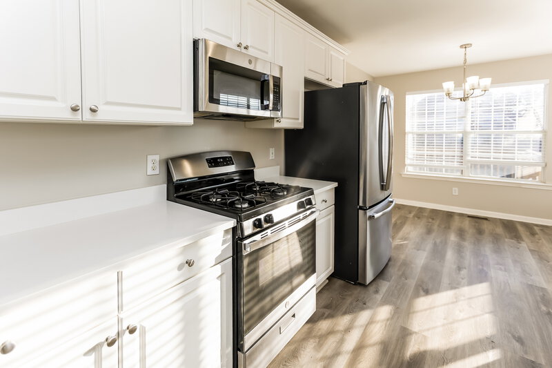 2,340/Mo, 2129 Cumberland Creek Trail SW Marietta, GA 30008 Kitchen View 2