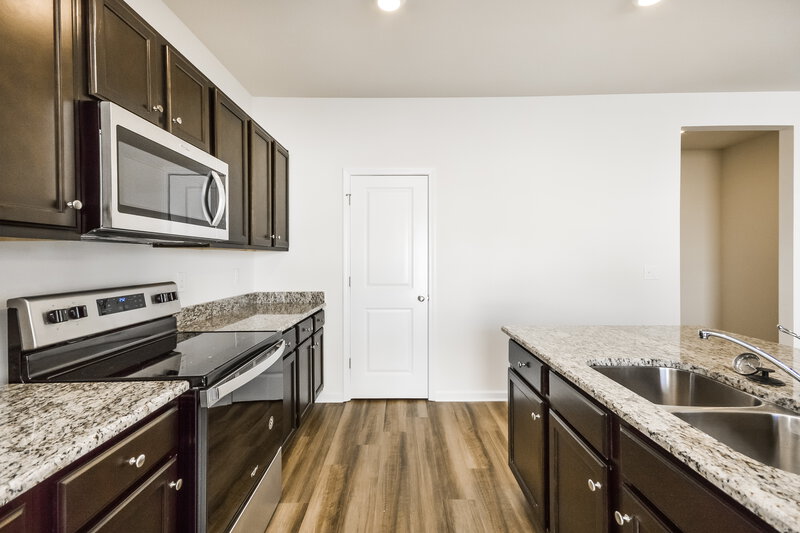 2,535/Mo, 637 Moorings Ave McDonough, GA 30253 Kitchen View 2