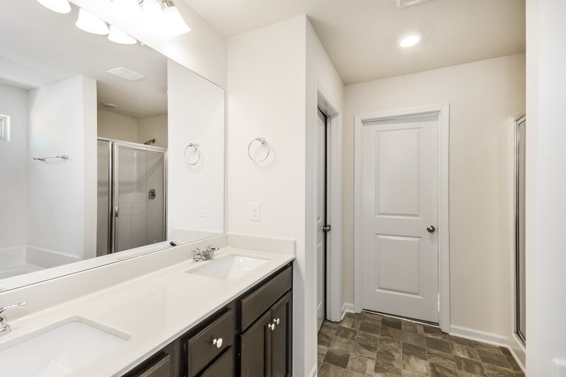 2,535/Mo, 637 Moorings Ave McDonough, GA 30253 Main Bathroom View