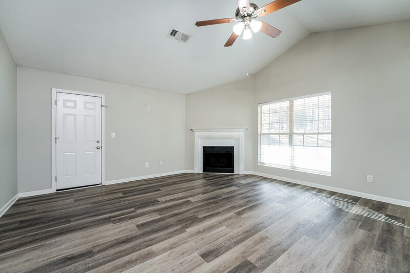 1,815/Mo, 1325 Carney Ct McDonough, GA 30252 Living Room View