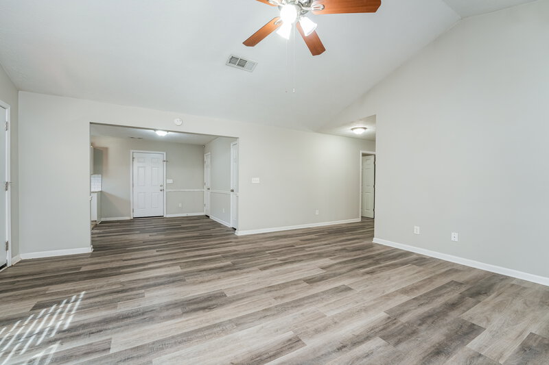 1,815/Mo, 1325 Carney Ct McDonough, GA 30252 Living Room View 2