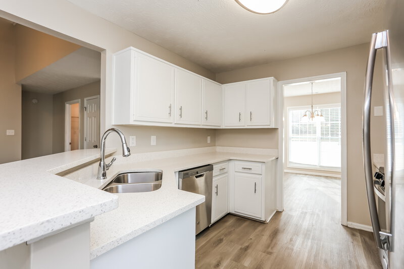 2,025/Mo, 12063 Harbour Town Pkwy Fayetteville, GA 30215 Kitchen View