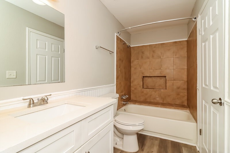 2,215/Mo, 1160 Forest Glen Ct NW Acworth, GA 30102 Bathroom View