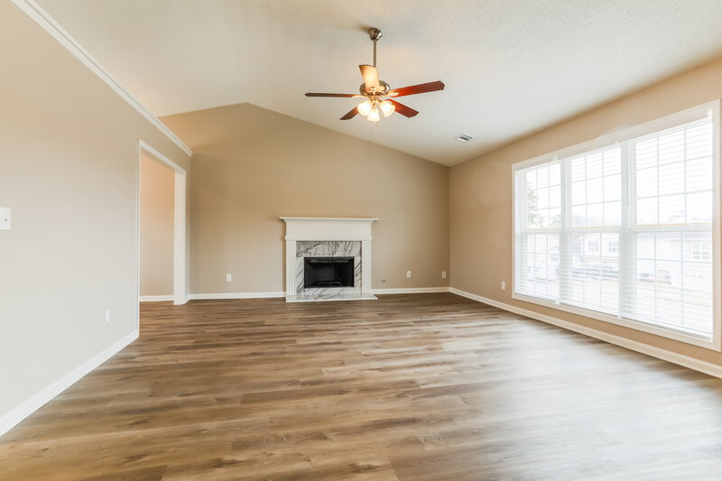 1,965/Mo, 2002 Morning Dew Pl Lawrenceville, GA 30044 Living Room View