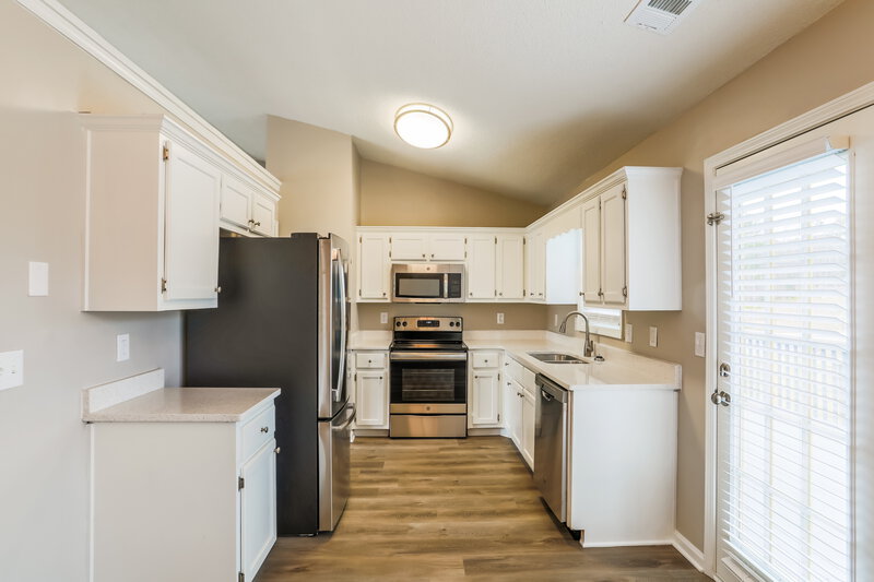 1,965/Mo, 2002 Morning Dew Pl Lawrenceville, GA 30044 Kitchen View